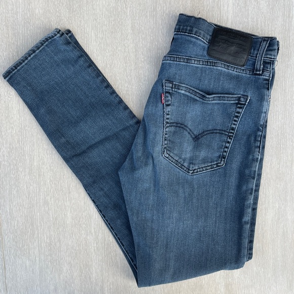 Levi’s 512 Slim Taper Leg Jeans - Picture 3 of 7
